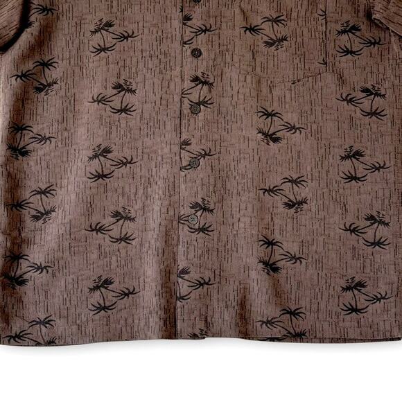 SOLITUDE Short Sleeves Button Up Hawaiian Shirt Relax Fit Size M Brown Palm Tree - Picture 4 of 12